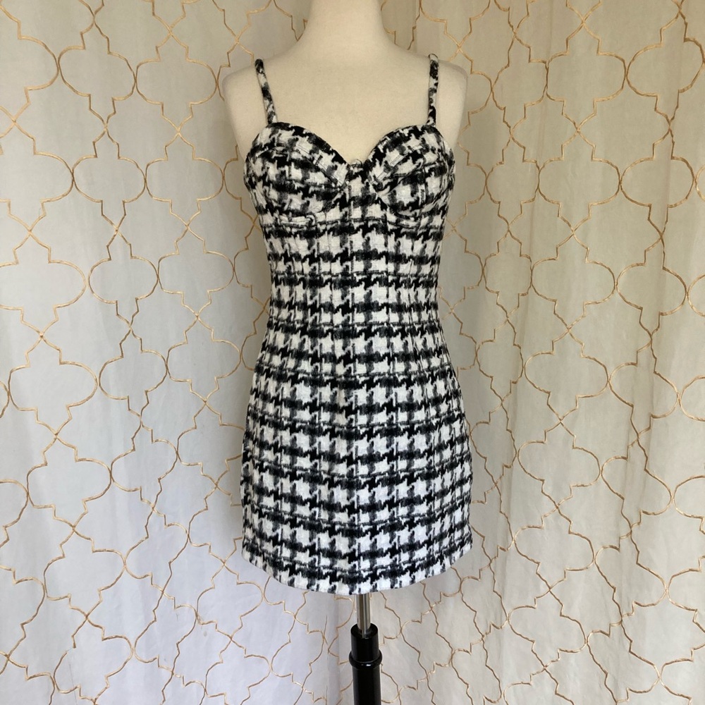 Stylish Black and White Houndstooth Dress